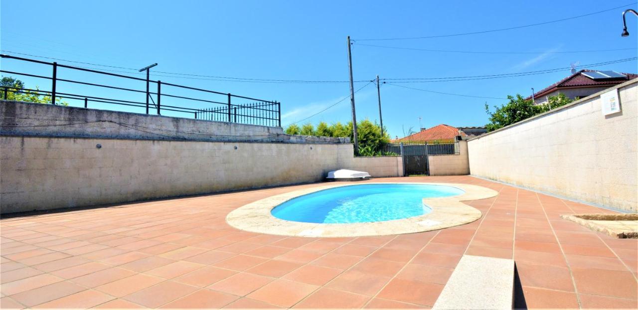 Apartamento Con Piscina Proximo A Sanxenxo Luaran gambar